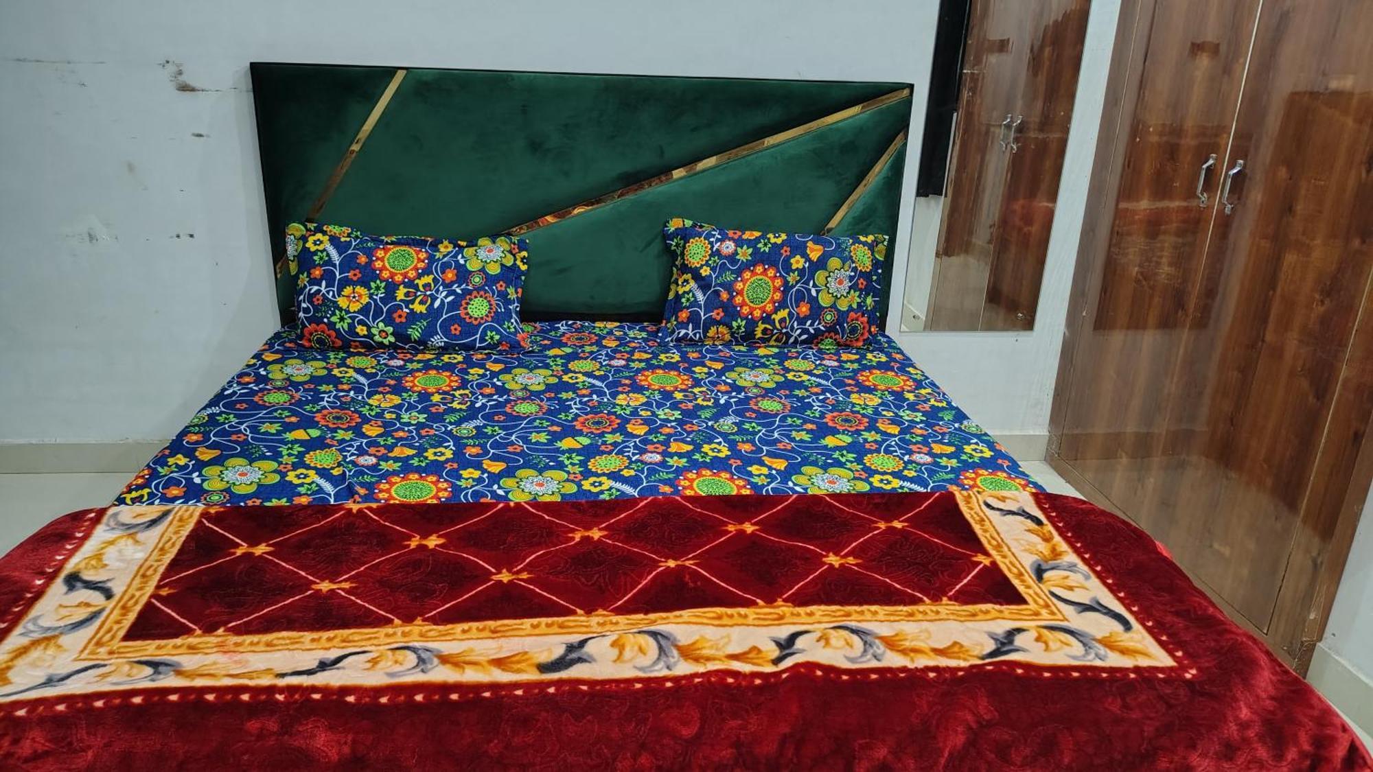 Shri Haridas Kripa Dham Ashram Vrindāvan Δωμάτιο φωτογραφία